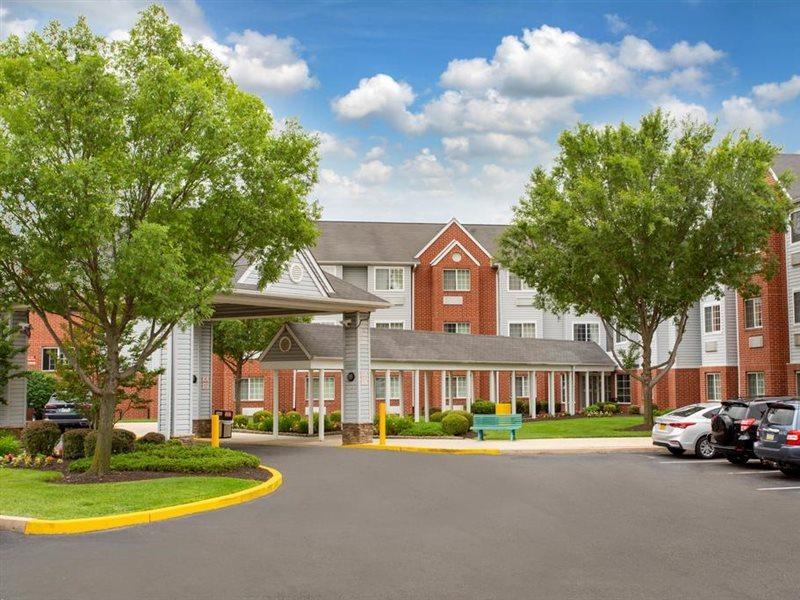 Microtel Inn & Suites By Wyndham Philadelphia Airport מראה חיצוני תמונה