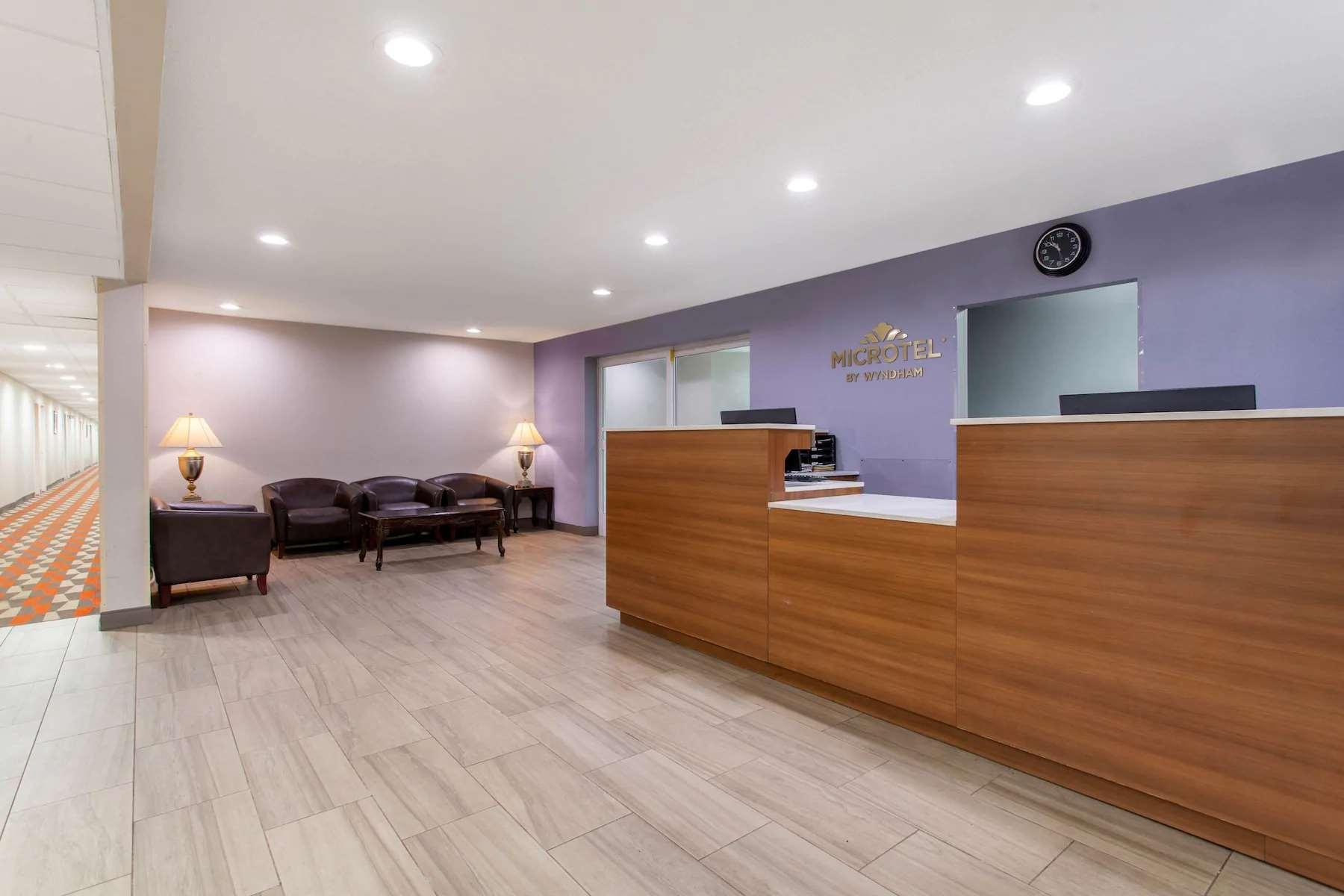 Microtel Inn & Suites By Wyndham Philadelphia Airport מראה חיצוני תמונה
