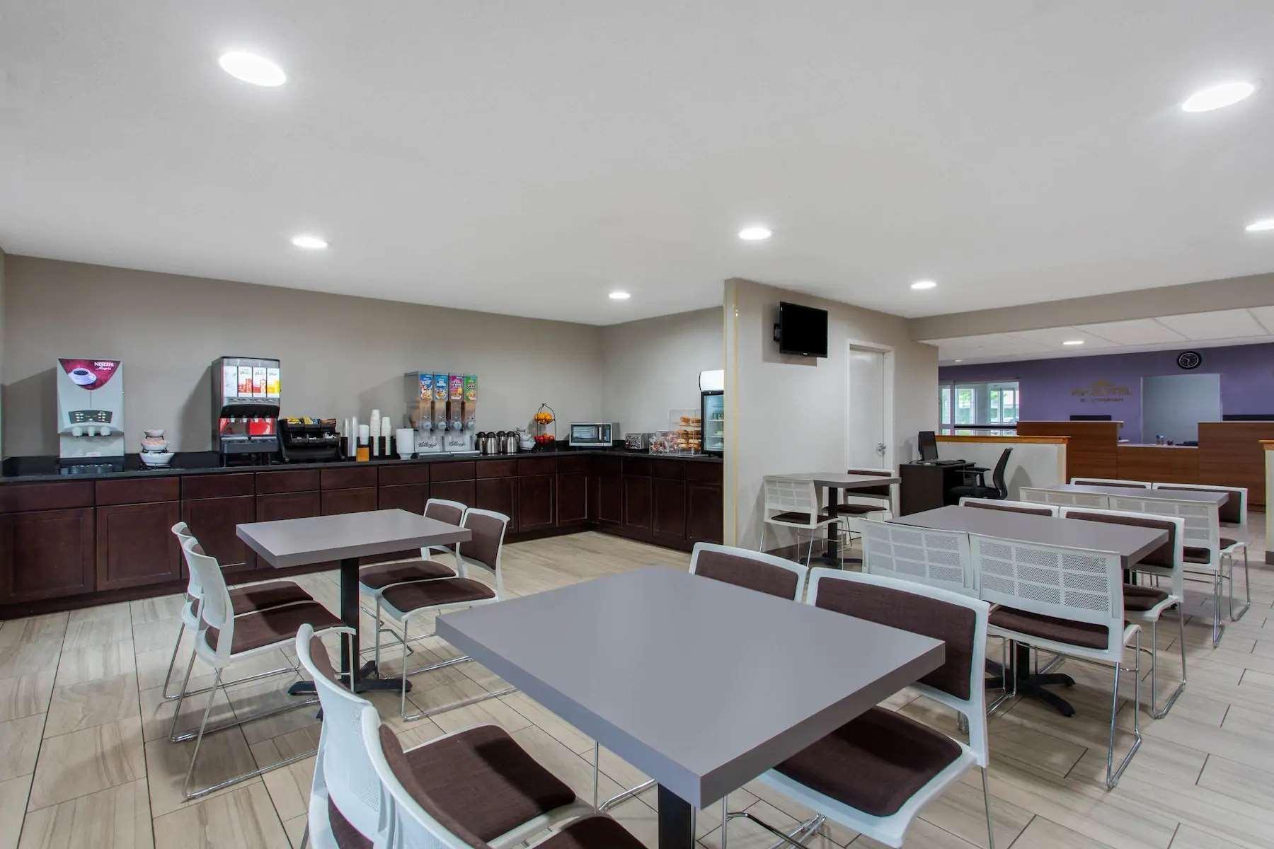 Microtel Inn & Suites By Wyndham Philadelphia Airport מראה חיצוני תמונה