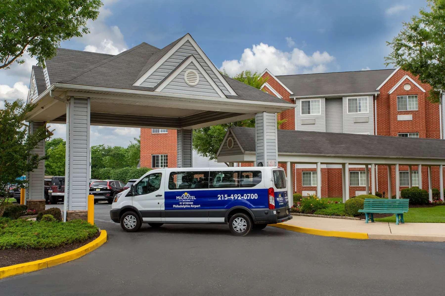 Microtel Inn & Suites By Wyndham Philadelphia Airport מראה חיצוני תמונה